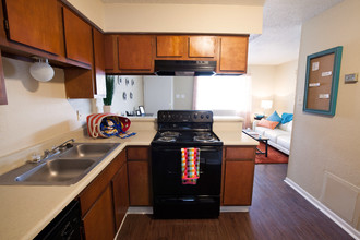 Eastgate Apartments in College Station, TX - Building Photo - Building Photo