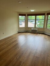409 Farrell St in South Burlington, VT - Building Photo - Building Photo