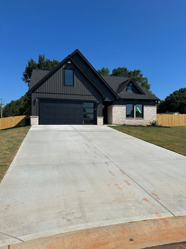 property at 2034 Meadow Glen Ct