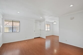 1673 E Kingsley Ave in Pomona, CA - Building Photo - Building Photo