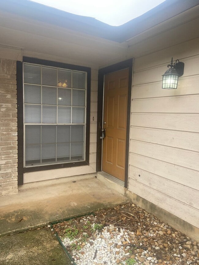 14427 Edgemont St in San Antonio, TX - Building Photo - Building Photo