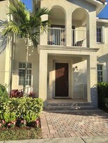 27321 SW 140th Ct in Homestead, FL - Building Photo