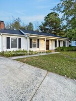 5202 Harrod Ct in Greensboro, NC - Building Photo
