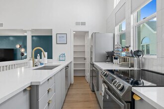 4637 N 8th Pl in Phoenix, AZ - Foto de edificio - Building Photo