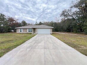 83 Guava Pass in Ocklawaha, FL - Building Photo - Building Photo