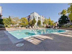 1060 S 3rd St, Unit 339 in San Jose, CA - Building Photo - Building Photo