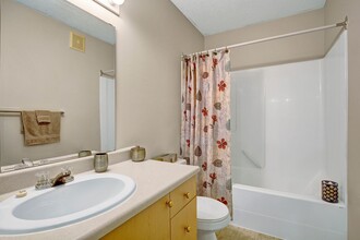 Westhaven Estates in Lethbridge, AB - Building Photo - Building Photo