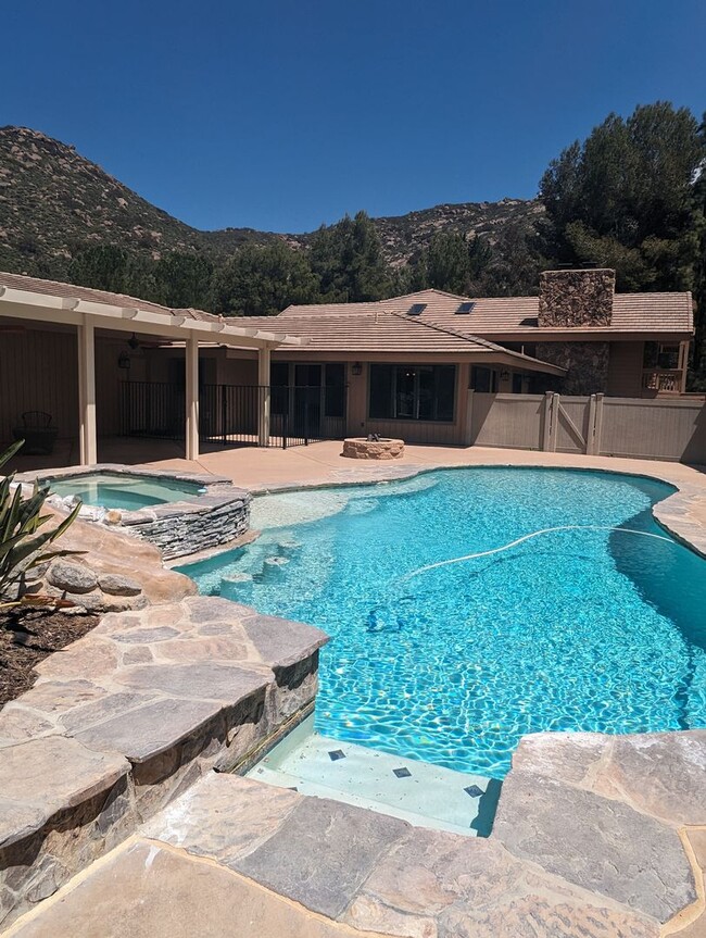 property at 3980 Via Palo Verde Lago