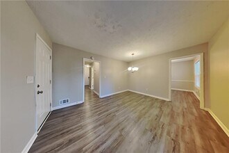 524 Mephisto Cir in Lawrenceville, GA - Building Photo - Building Photo