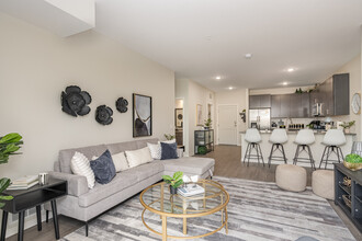 Quest Apartments in Rogers, MN - Foto de edificio - Interior Photo