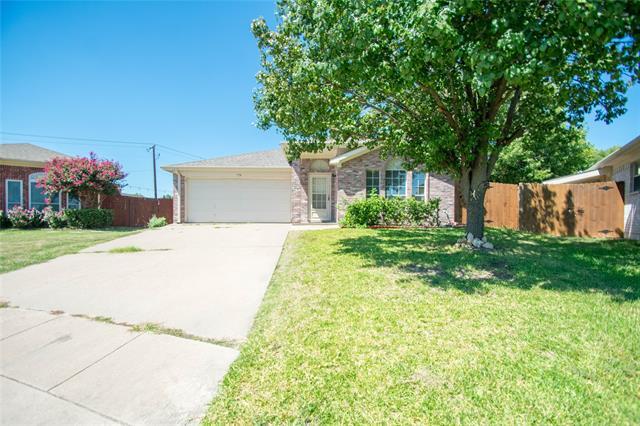 774 Deauville Cir W in Fort Worth, TX - Building Photo