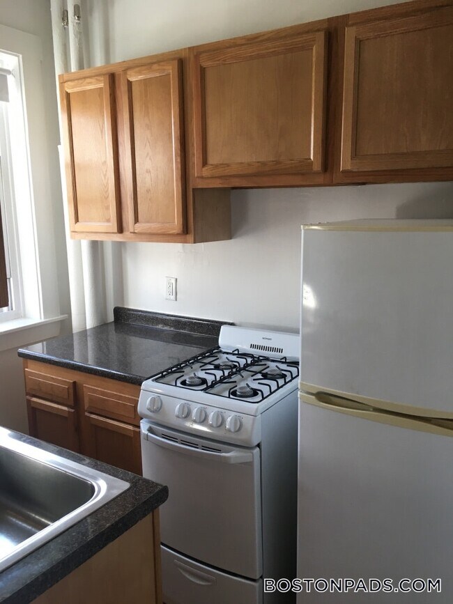 1191 Boylston St, Unit 53 in Boston, MA - Building Photo - Building Photo