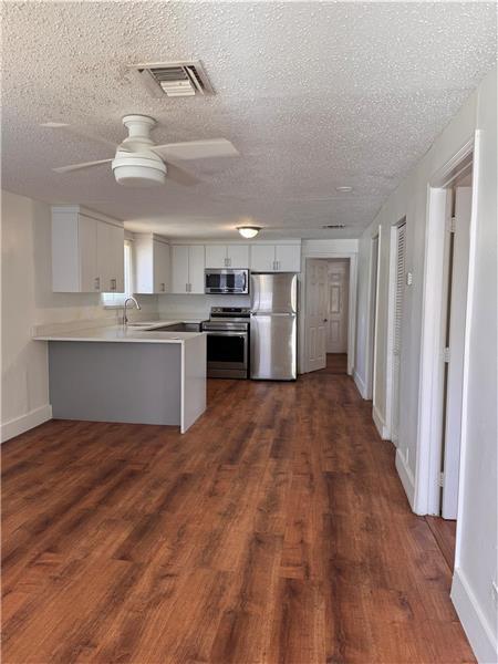 1040 NW 2nd Ave in Fort Lauderdale, FL - Foto de edificio