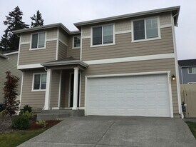 19211 15th Ave Ct E in Spanaway, WA - Building Photo