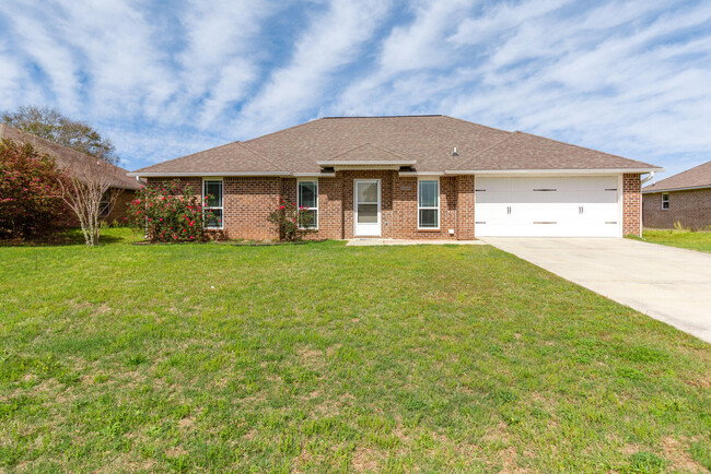 5246 Moore Loop in Crestview, FL - Building Photo - Building Photo