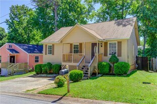 4647 Candlewyck Way in Buford, GA - Building Photo