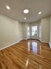 241 W 5th St, Unit 1 in South Boston, MA - Building Photo - Building Photo