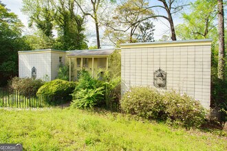 2143 Ingleside Ave in Macon, GA - Building Photo - Building Photo