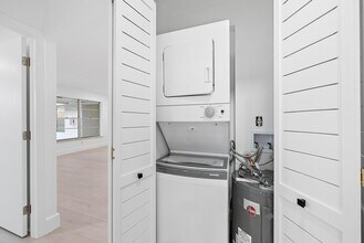 1928 Service Rd in North Palm Beach, FL - Building Photo - Building Photo