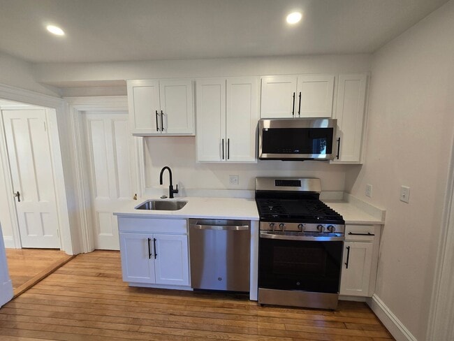 602 Cabot St in Beverly, MA - Foto de edificio - Building Photo