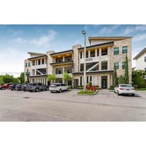 7865 NW 104th Ave in Doral, FL - Building Photo
