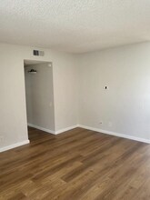 951 E Chuckwalla Rd in Palm Springs, CA - Building Photo - Building Photo