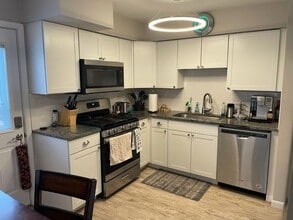 1 James Pl in Bloomington, IL - Building Photo - Building Photo