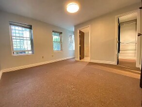 85 Macon St, Unit GARDEN APARTMENT in Brooklyn, NY - Foto de edificio - Building Photo