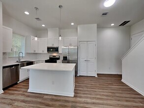 9902 Clark Rd in Houston, TX - Building Photo - Building Photo