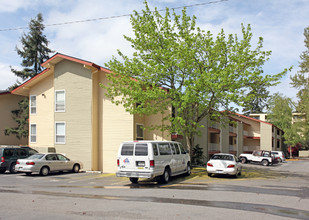 Des Moines Hills Apartments in Des Moines, WA - Building Photo - Building Photo