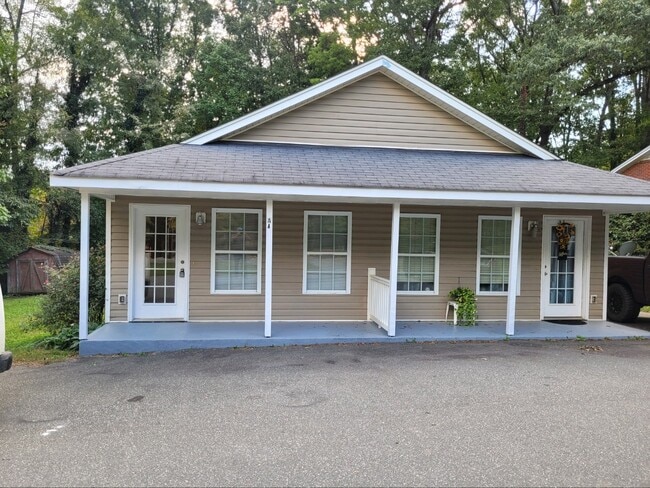 property at 2148 Zoo Pkwy