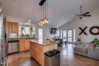 2201 N 87th Way in Scottsdale, AZ - Building Photo - Building Photo