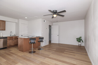 Monterrey Apartments in Tulsa, OK - Building Photo - Interior Photo