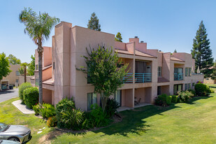 14500 Las Palmas Dr Apartments