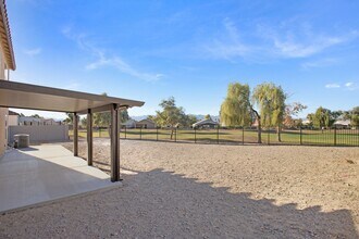 5749 Club House Dr in Fort Mohave, AZ - Building Photo - Building Photo