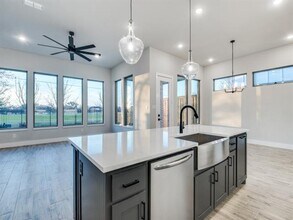 119 W Park Dr in Little Elm, TX - Building Photo - Building Photo