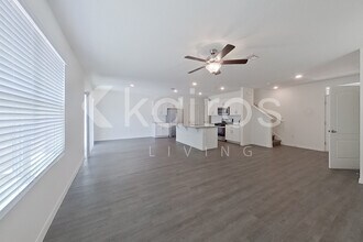 31998 Katelin Cir in Leesburg, FL - Building Photo - Building Photo