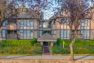 Connaught Estates in Vancouver, BC - Building Photo - Building Photo