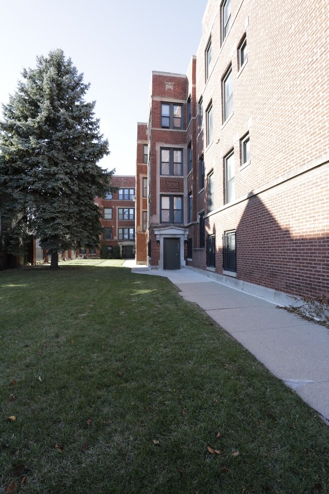 4840 S. Indiana Ave Apartments in Chicago, IL - Building Photo - Building Photo