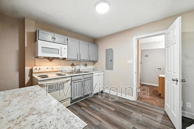 property at 5 Decatur St