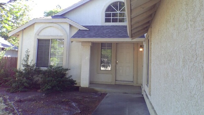 737 Monte Carlo Dr in Suisun City, CA - Building Photo - Building Photo