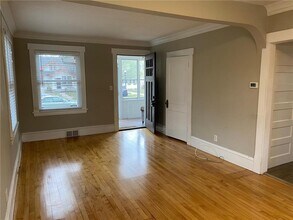 1189 Hawthorne Ave E in St. Paul, MN - Building Photo - Building Photo
