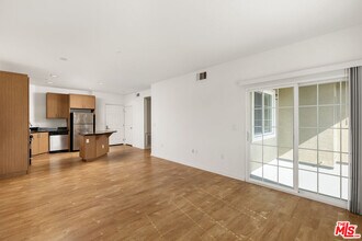 1408 W Washington Blvd in Los Angeles, CA - Building Photo - Building Photo