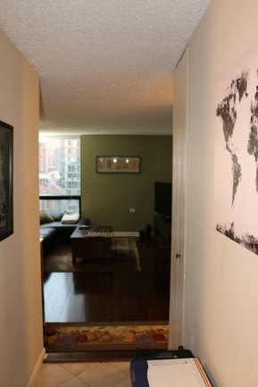 1122 N Clark St, Unit 1809 in Chicago, IL - Building Photo - Building Photo