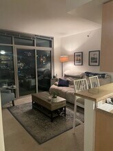 425 W Beech St, Unit 956 in San Diego, CA - Foto de edificio - Building Photo