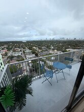 2128 Taylor St, Unit A3 in Hollywood, FL - Building Photo - Building Photo