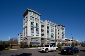 Elliott Landing by Cummings in Beverly, MA - Building Photo - Building Photo