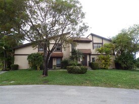 2180 Bayberry Dr in Pembroke Pines, FL - Building Photo