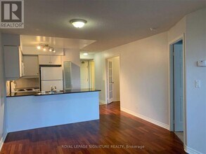 19 Barberry Pl in Toronto, ON - Building Photo - Building Photo