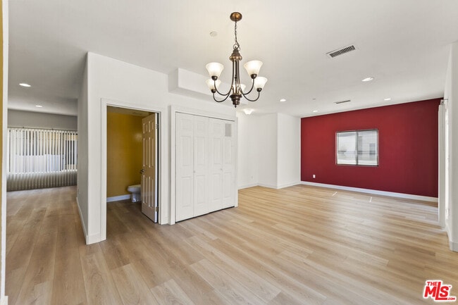 12375 Osborne Pl in Los Angeles, CA - Building Photo - Building Photo